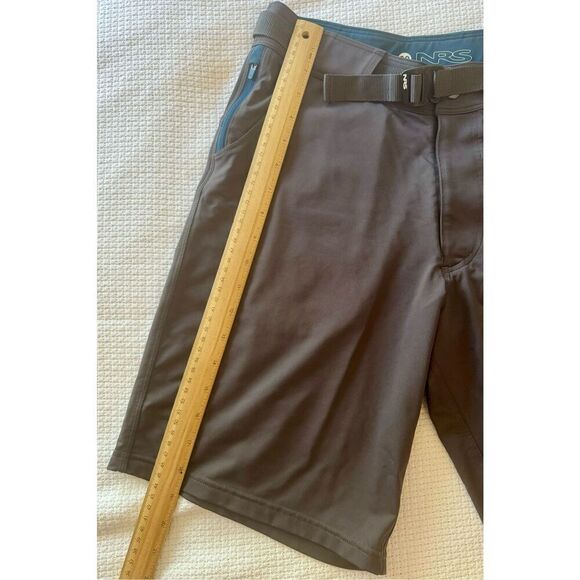 NWOT NRS Men's Quick Dry Fishing Guide UPF Shorts Size 30 - Picture 7 of 12